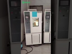 Czy ta środowiskowa komora badawcza może symulować rzeczywiste warunki temperatury i wilgotności?